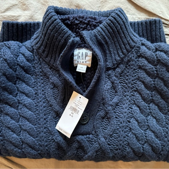 GAP Kids Sweater - Picture 5 of 5